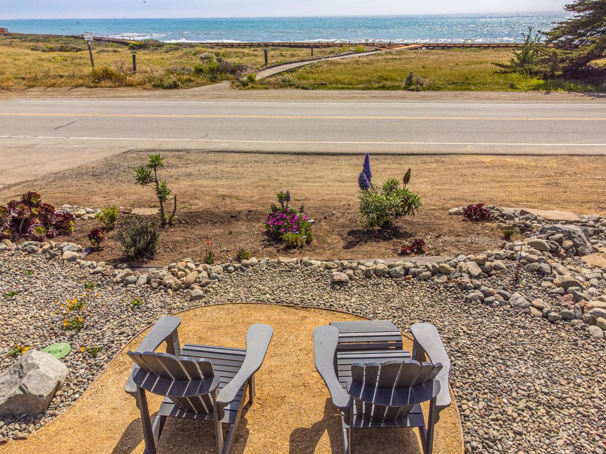 Windrush Inn - Cambria Exterior photo